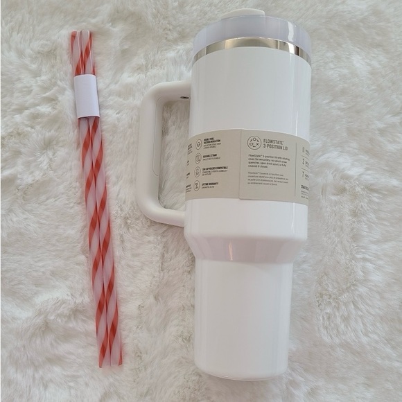 NWT New Stanley 40 Oz. Quencher H2.0 Tumbler TWISTED MISTLETOE - Picture 4 of 9